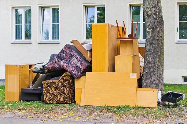 Yard Cleanup Services in Bonadelle Ranchos, CA